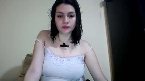 Snapshot of molly_fragance chatting on 10/11/25, 05:55 Molly online show from 10/11/25, 05:55