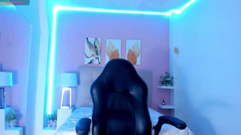    online show from 03/03/26, 12:44