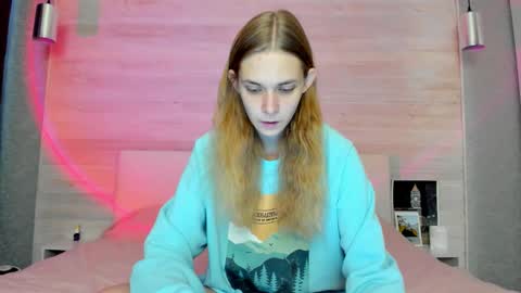 Molly Hunt online show from 11/09/25, 04:00