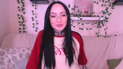 molly_kisss online show from 09/14/25, 04:11