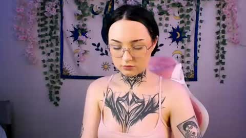 molly_kisss online show from 07/09/26, 10:19