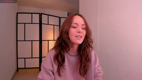   MOLLY   online show from 03/26/26, 05:40