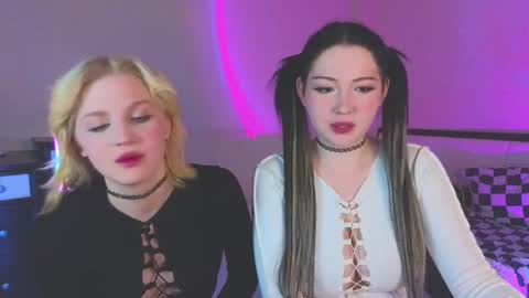 molly_millerr online show from 03/11/25, 10:09