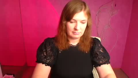 Molly online show from 10/08/25, 12:25