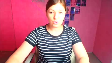 Snapshot of molly_mis chatting on 07/26/26, 11:50 Molly online show from 07/26/26, 11:50