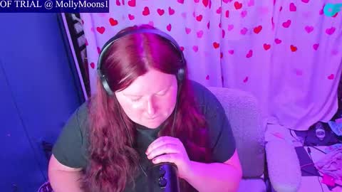 molly_moons online show from 05/17/26, 10:44