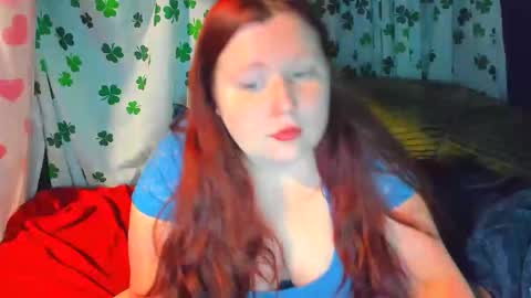molly_moons online show from 06/09/26, 10:21