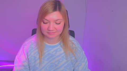 Molly online show from 01/07/25, 03:23