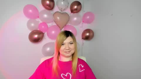 Molly online show from 02/14/25, 12:25