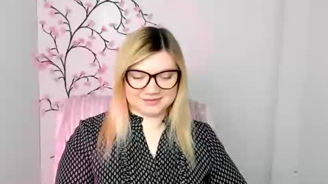 Molly online show from 01/06/26, 12:53