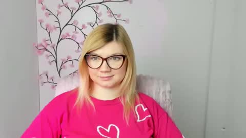 Molly online show from 02/13/26, 01:18