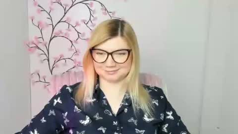 Molly online show from 02/17/26, 12:56