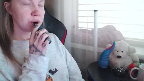 I have new photos come and see with love Molly online show from 02/11/26, 08:08