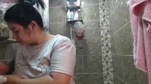 Molly online show from 01/06/25, 11:09