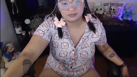 Molly online show from 01/15/25, 02:27