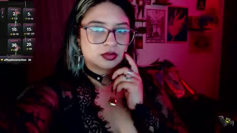 Molly online show from 10/23/25, 06:34