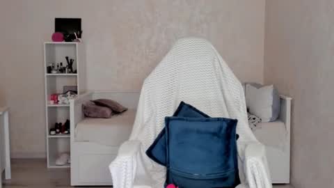 Molly online show from 02/15/25, 03:09