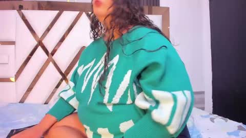 Yuli online show from 06/07/26, 01:43