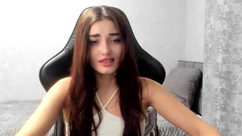 Molly online show from 12/02/25, 07:20