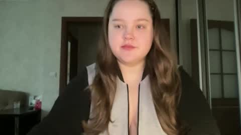 Alice online show from 10/21/25, 10:49