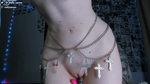 Molly online show from 02/03/25, 03:17