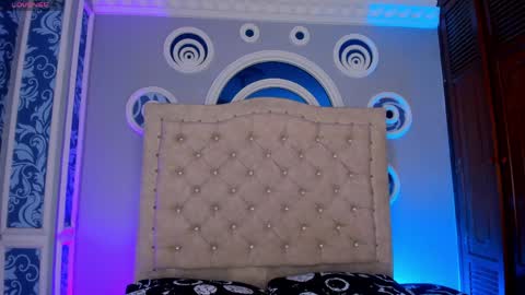 MollyDoll online show from 04/17/26, 11:24