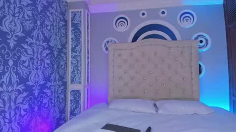 MollyDoll online show from 04/23/26, 12:29