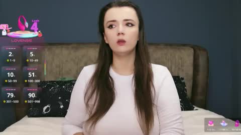 Molly online show from 12/02/25, 07:42