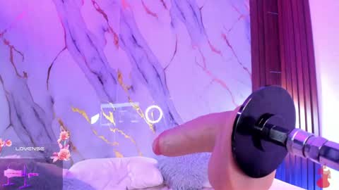 New girl Emily Valentina  Michelle online show from 04/11/26, 07:45