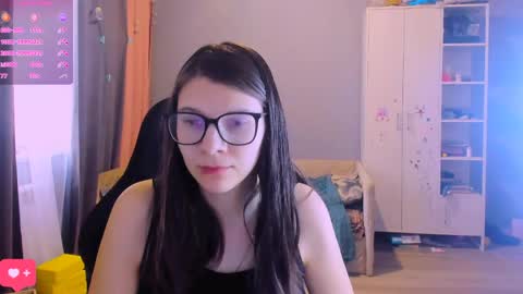  KIRA  online show from 03/22/26, 11:46