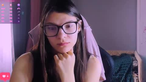  KIRA  online show from 03/26/26, 05:57