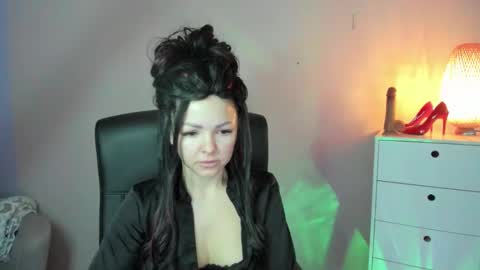 Molly online show from 01/19/26, 07:45