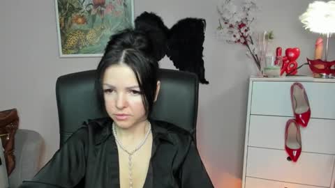 Molly online show from 02/11/26, 07:46