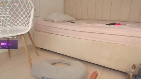 Molly  online show from 01/10/25, 10:36