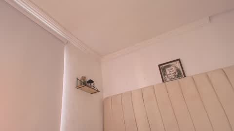 Molly  online show from 01/30/25, 08:31