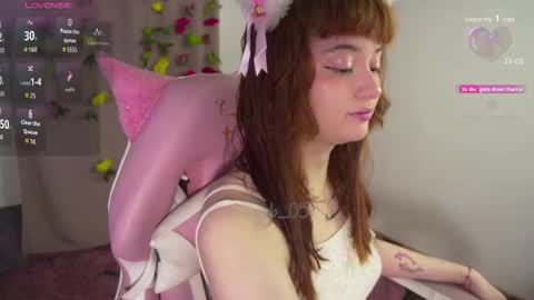 mollysb_05 online show from 10/22/25, 07:57