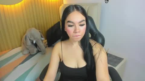 MOLLY online show from 06/30/26, 06:53