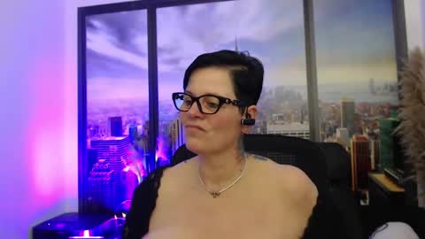 MollySun Nina Randmann online show from 02/28/25, 07:14