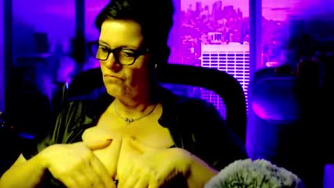 MollySun Nina Randmann online show from 11/24/25, 07:24