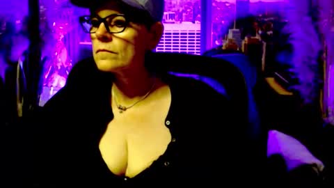 Snapshot of mollysun chatting on 05/30/26, 04:59 MollySun Nina Randmann online show from 05/30/26, 04:59