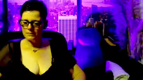 Snapshot of mollysun chatting on 06/30/26, 04:52 MollySun Nina Randmann online show from 06/30/26, 04:52