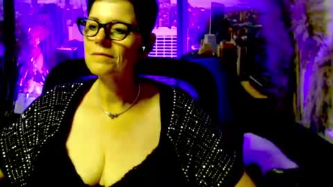 Snapshot of mollysun chatting on 07/12/26, 05:26 MollySun Nina Randmann online show from 07/12/26, 05:26