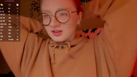 mollytucker online show from 04/17/26, 05:16