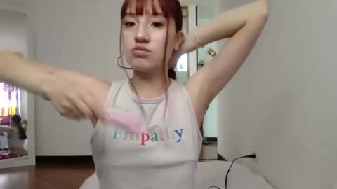 Snapshot of mollywalter chatting on 10/10/25, 07:57 mollywalter online show from 10/10/25, 07:57