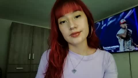 Snapshot of mollywalter chatting on 06/23/26, 04:49 mollywalter online show from 06/23/26, 04:49