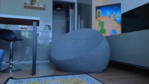 Molly online show from 11/16/25, 09:15