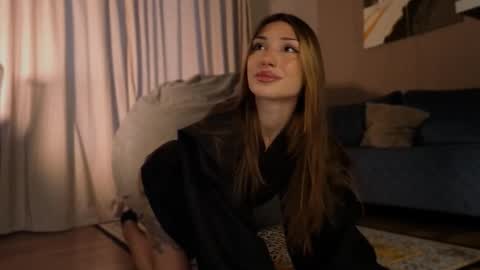 Molly online show from 11/17/25, 10:43