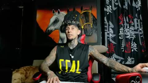 Molotov online show from 10/22/25, 03:18