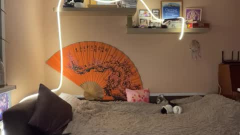 Snapshot of moltenpeach chatting on 02/12/26, 04:13 Hermina online show from 02/12/26, 04:13