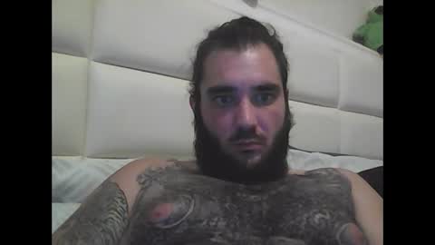 Snapshot of mommabearanpoppabear850 chatting on 09/27/25, 05:45 mommabearanpoppabear850 online show from 09/27/25, 05:45